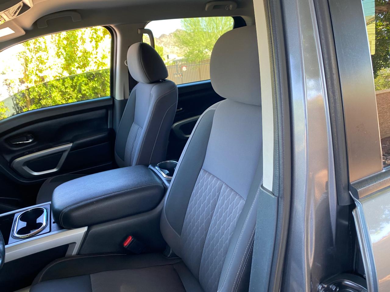 Nissan Titan 4x2 Crew Cab SV 2021