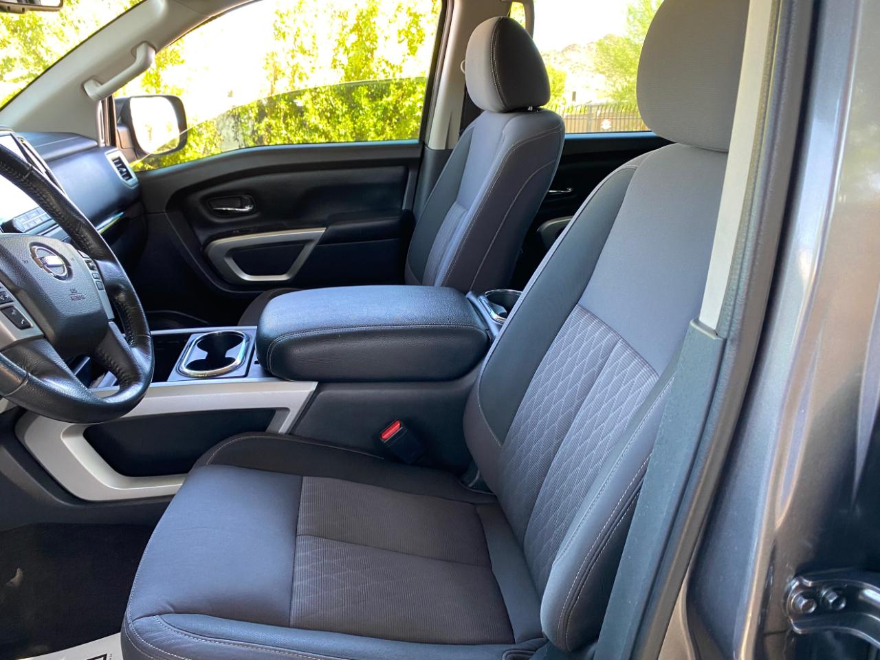 Nissan Titan 4x2 Crew Cab SV 2021