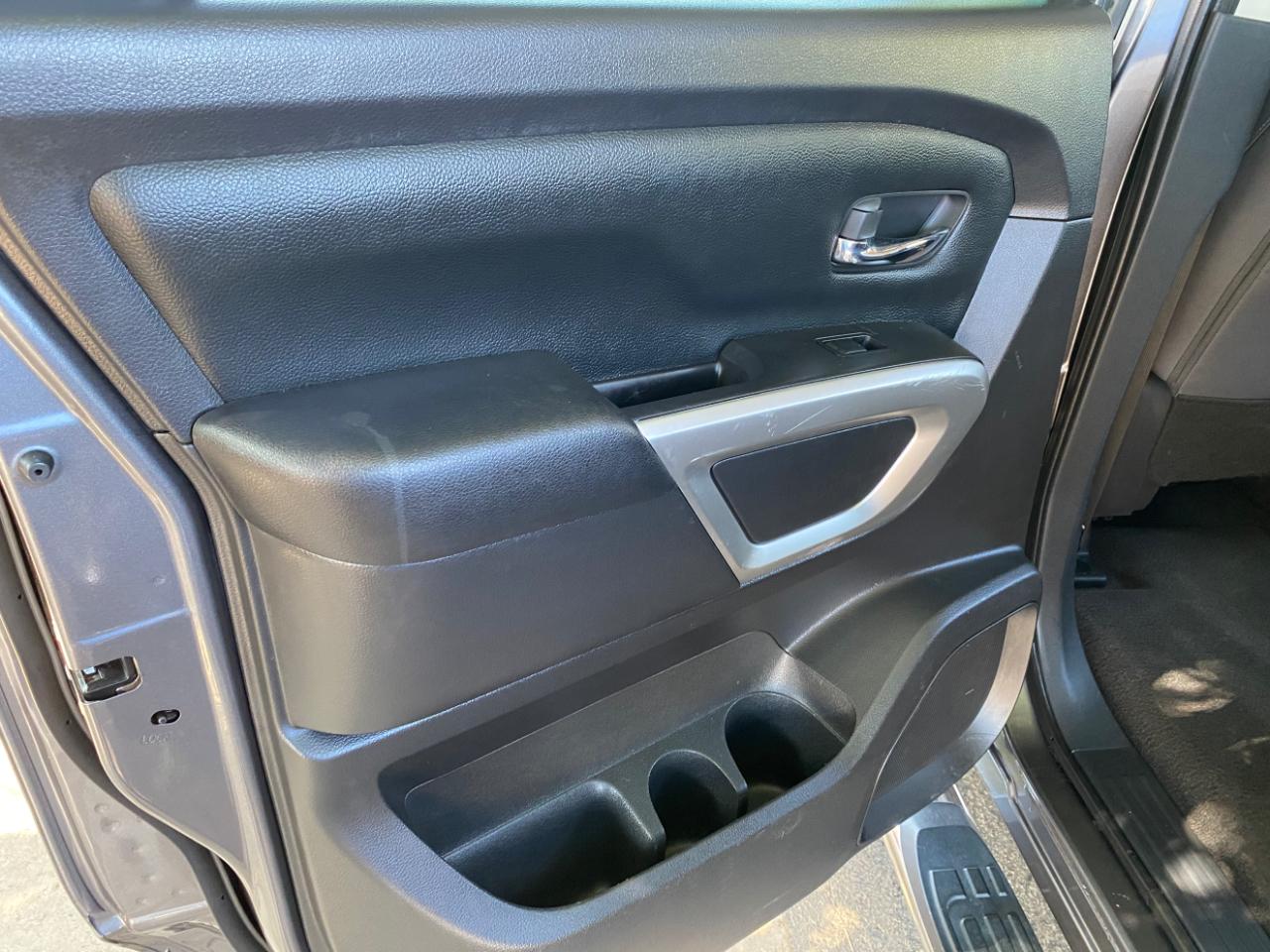 Nissan Titan 4x2 Crew Cab SV 2021