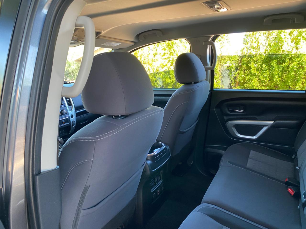 Nissan Titan 4x2 Crew Cab SV 2021