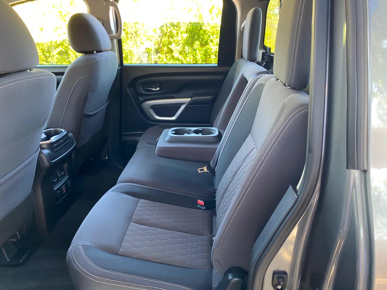 Nissan Titan 4x2 Crew Cab SV 2021