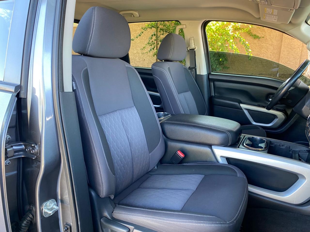 Nissan Titan 4x2 Crew Cab SV 2021