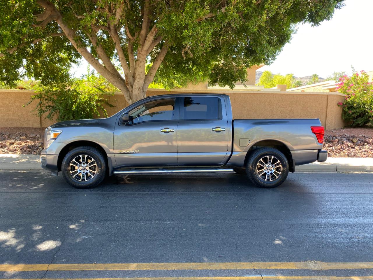 Nissan Titan 4x2 Crew Cab SV 2021