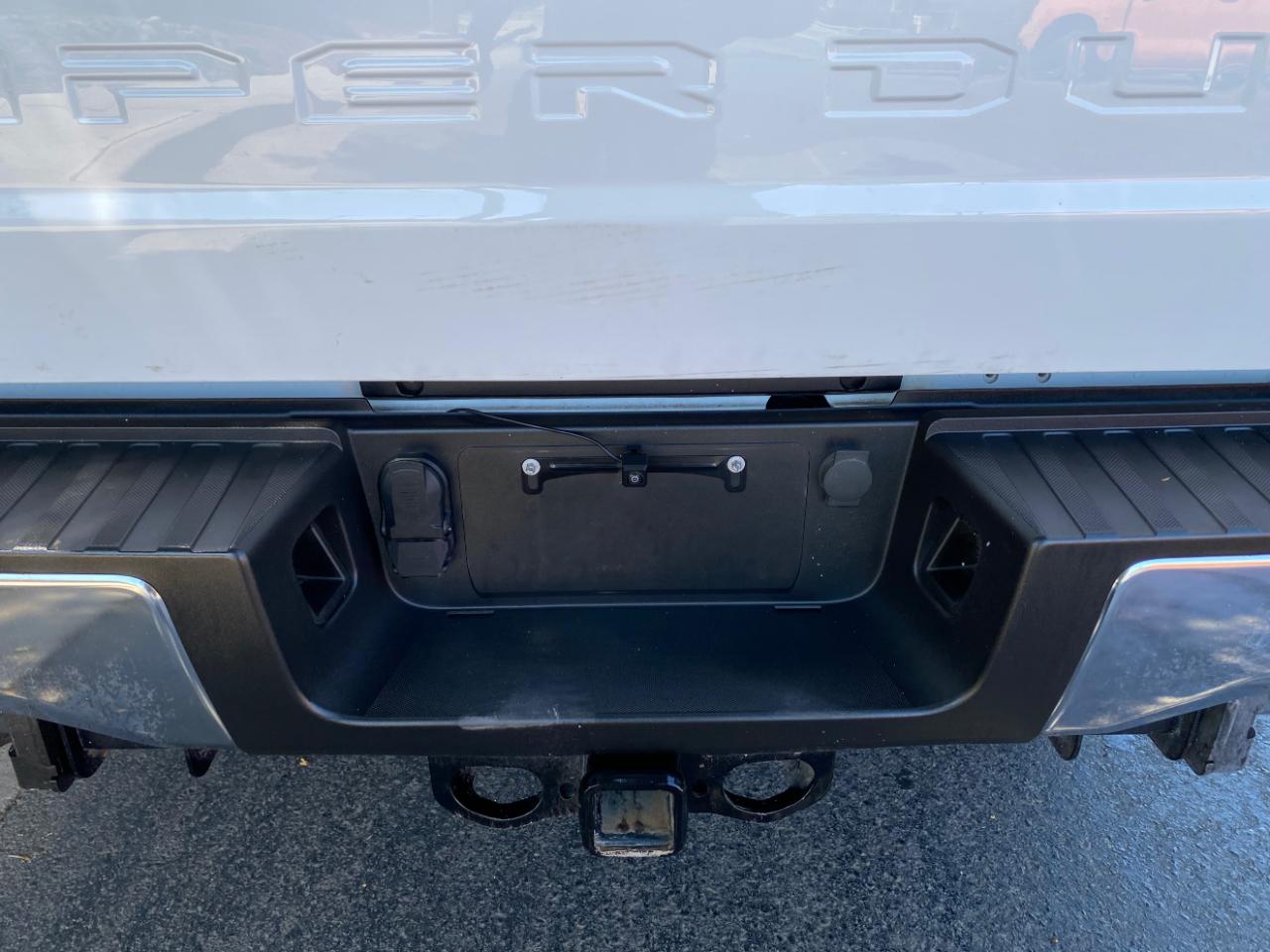 Ford Super Duty F-250 SRW XL 4WD Crew Cab 6.75' Box 2023