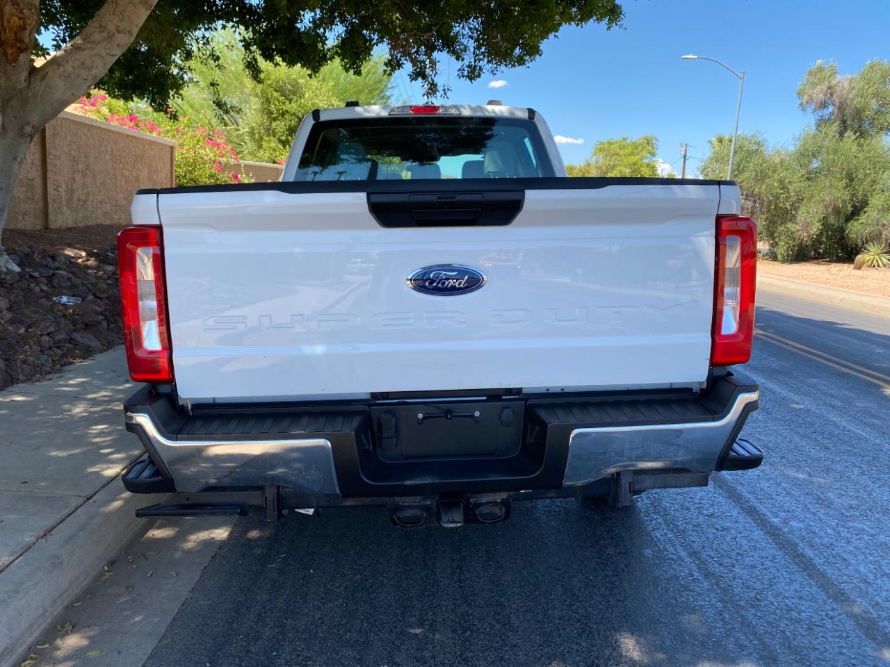 Ford Super Duty F-250 SRW XL 4WD Crew Cab 6.75' Box 2023