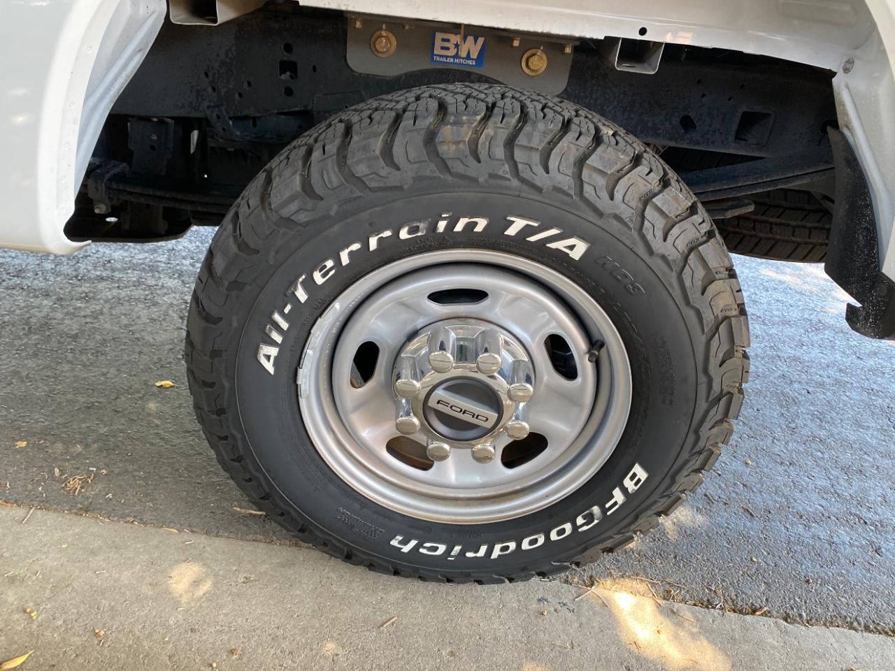 Ford Super Duty F-250 SRW XL 4WD Crew Cab 6.75' Box 2023