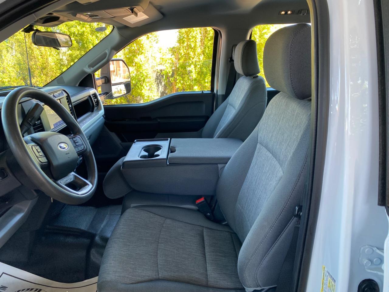 Ford Super Duty F-250 SRW XL 4WD Crew Cab 6.75' Box 2023