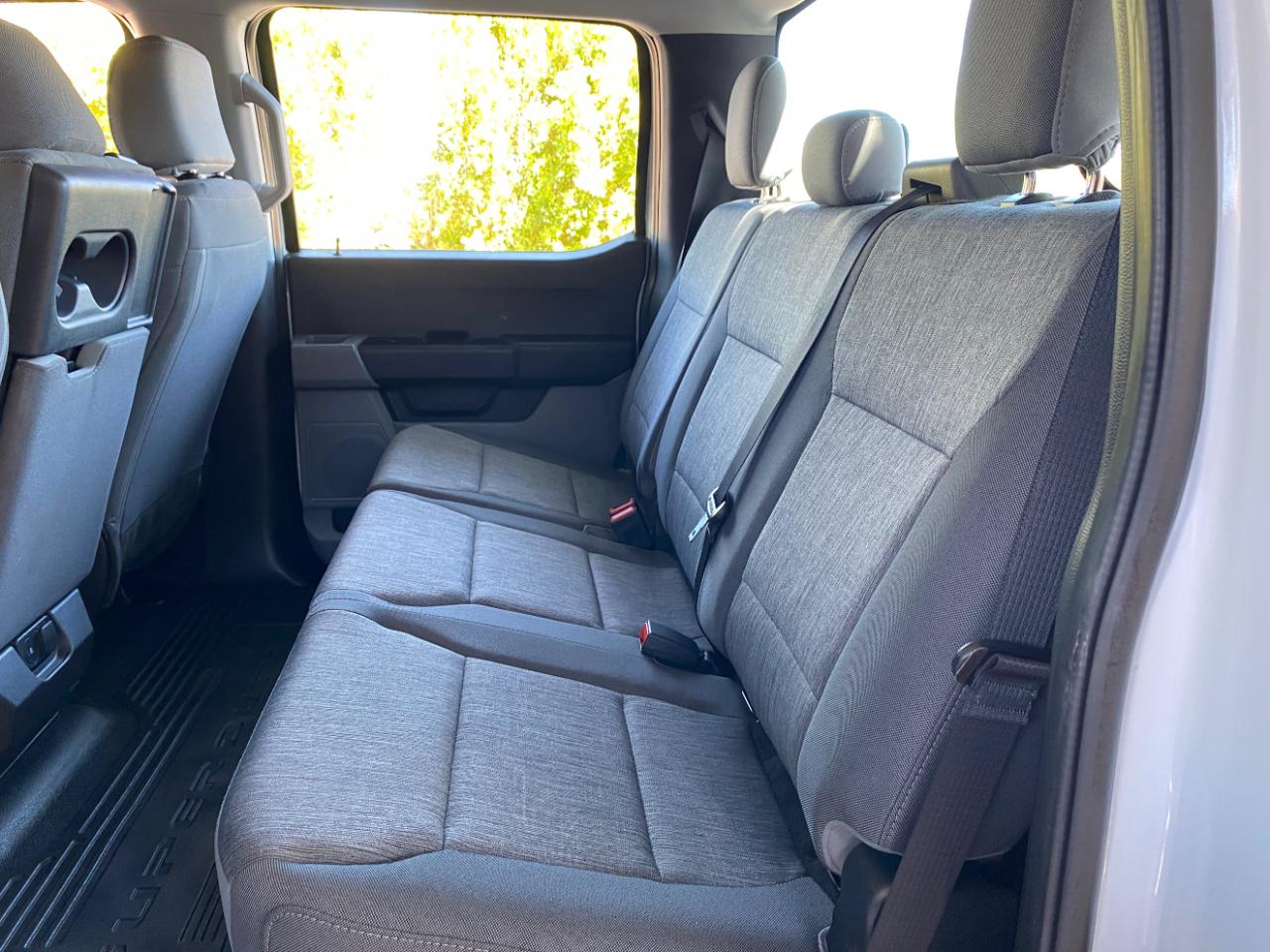 Ford Super Duty F-250 SRW XL 4WD Crew Cab 6.75' Box 2023