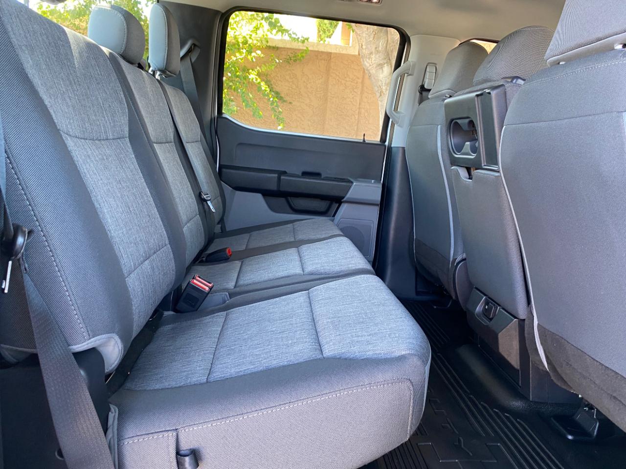 Ford Super Duty F-250 SRW XL 4WD Crew Cab 6.75' Box 2023