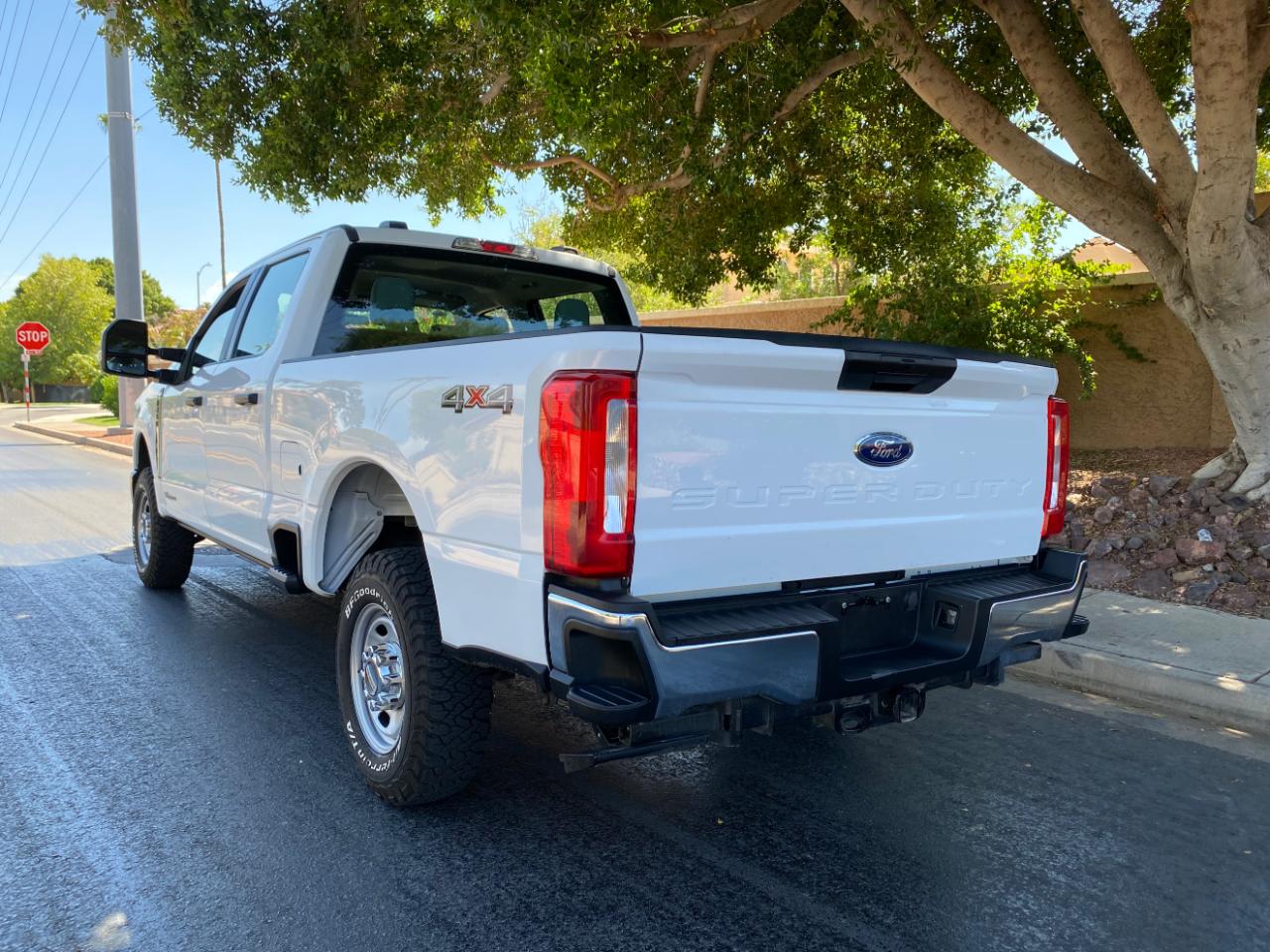 Ford Super Duty F-250 SRW XL 4WD Crew Cab 6.75' Box 2023