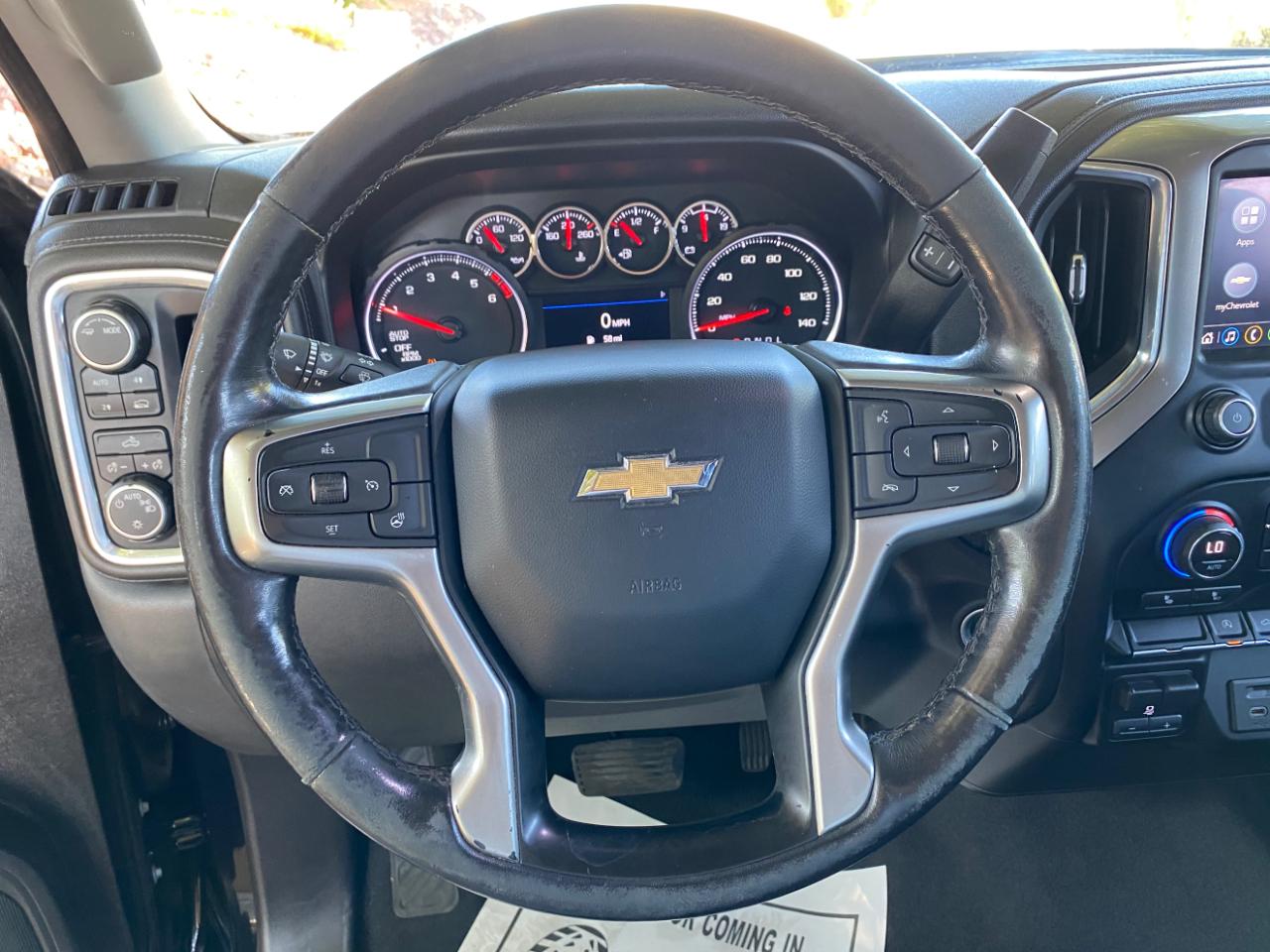 Chevrolet Silverado 1500 4WD Crew Cab 147" LT w/1LT 2021