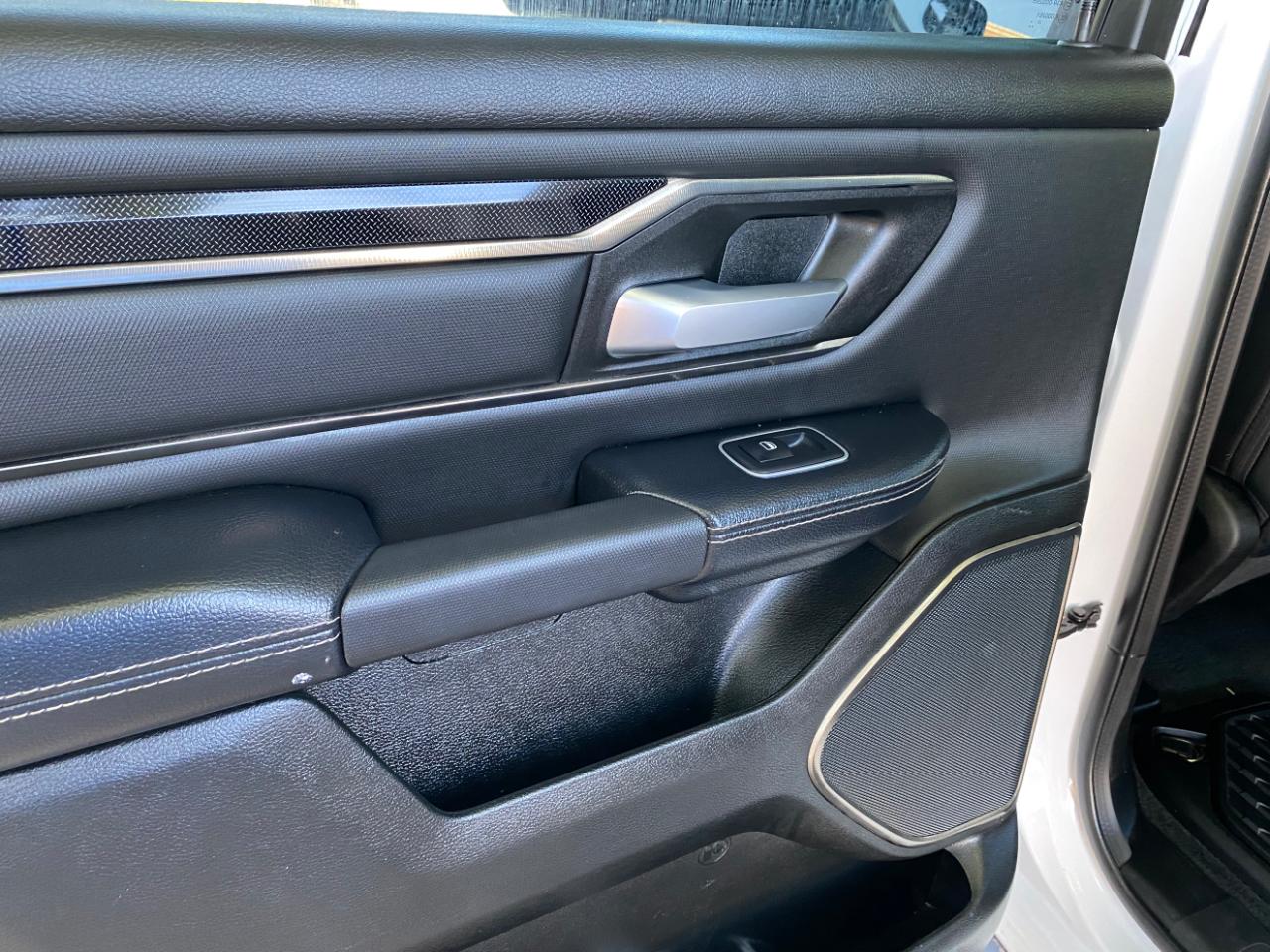 RAM 1500 Rebel 4x4 Crew Cab 5'7" Box 2022