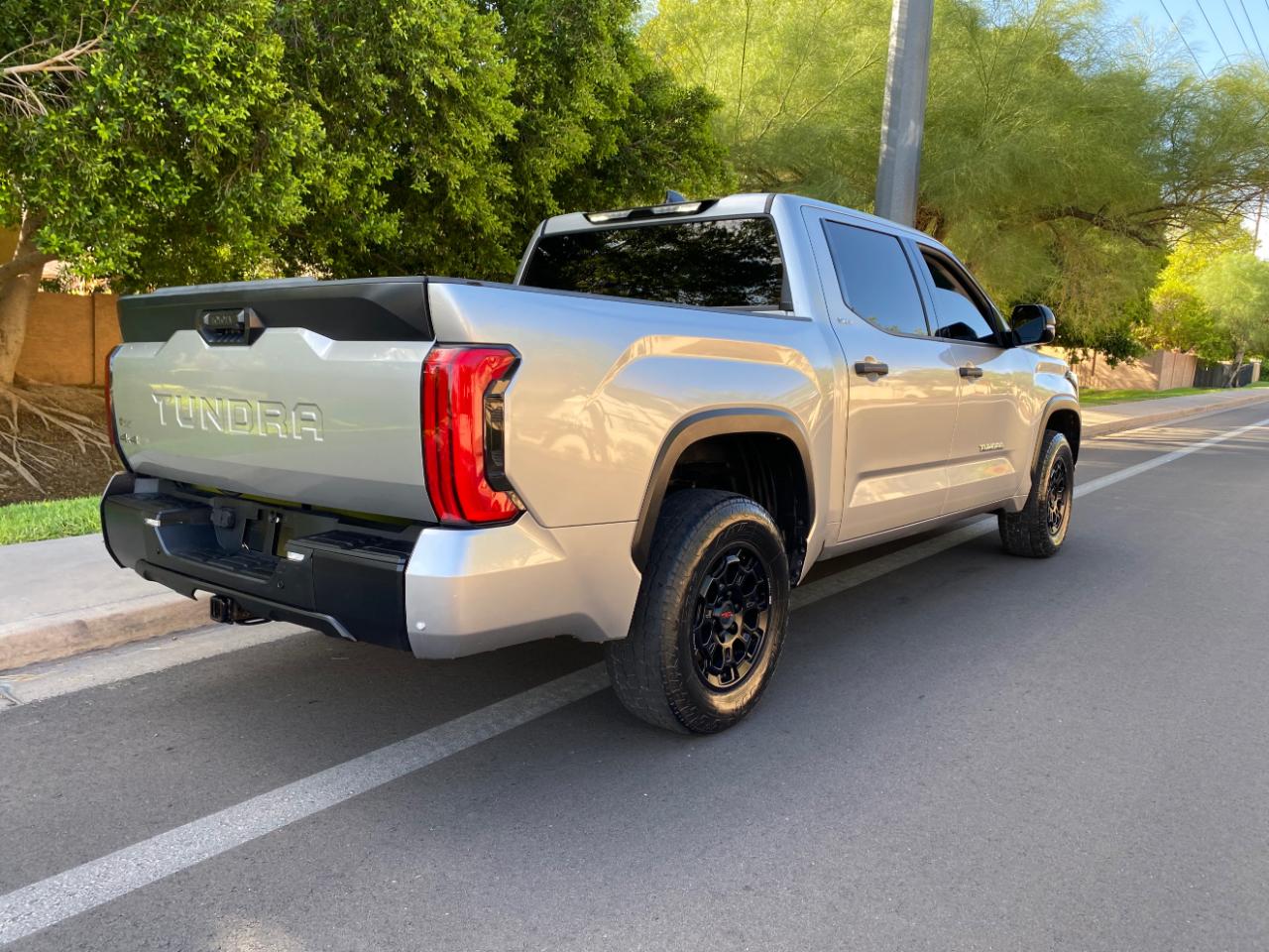 Toyota Tundra 4WD SR5 CrewMax 5.5' Bed (Natl) 2022