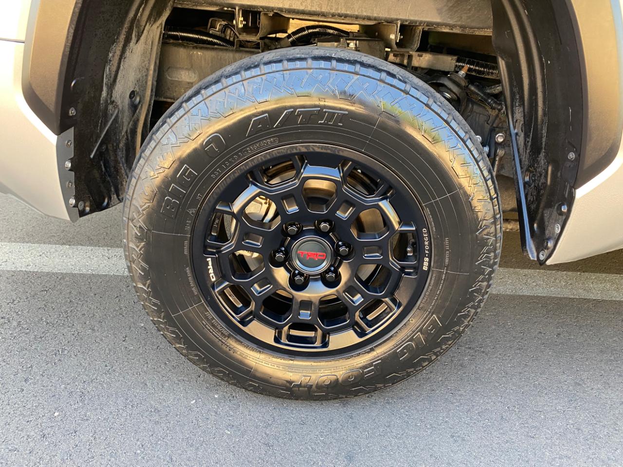 Toyota Tundra 4WD SR5 CrewMax 5.5' Bed (Natl) 2022