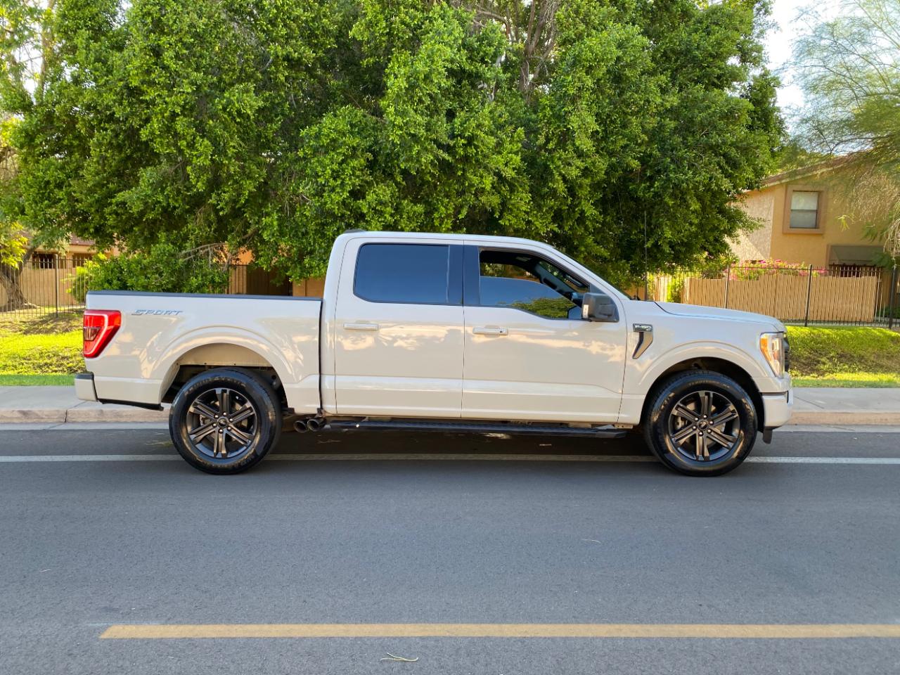 Ford F-150 XLT 2WD SuperCrew 5.5' Box 2023