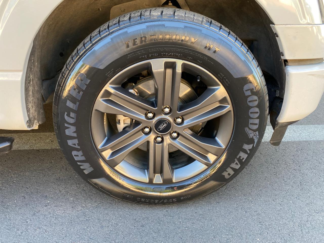 Ford F-150 XLT 2WD SuperCrew 5.5' Box 2023