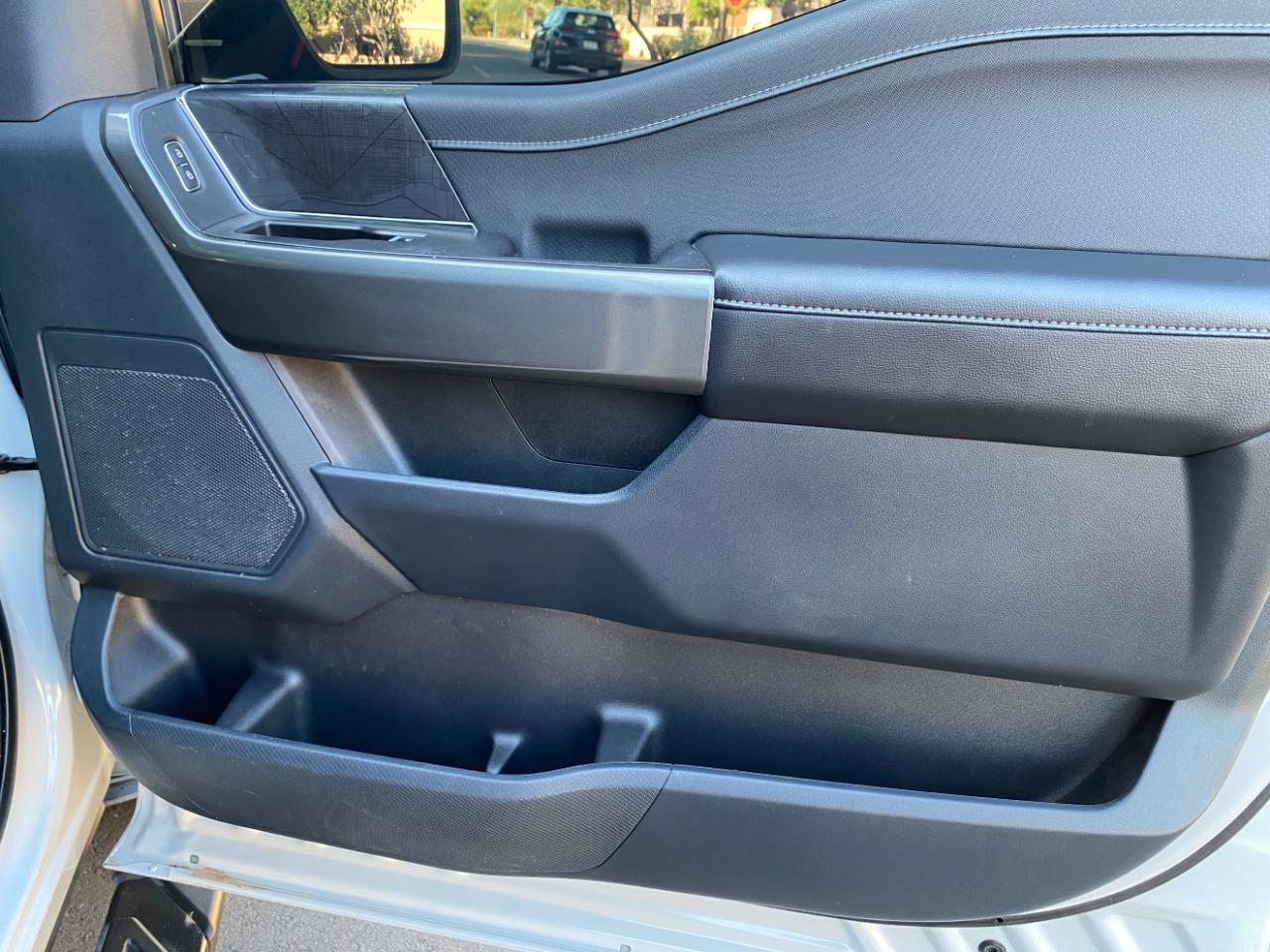 Ford F-150 XLT 2WD SuperCrew 5.5' Box 2023