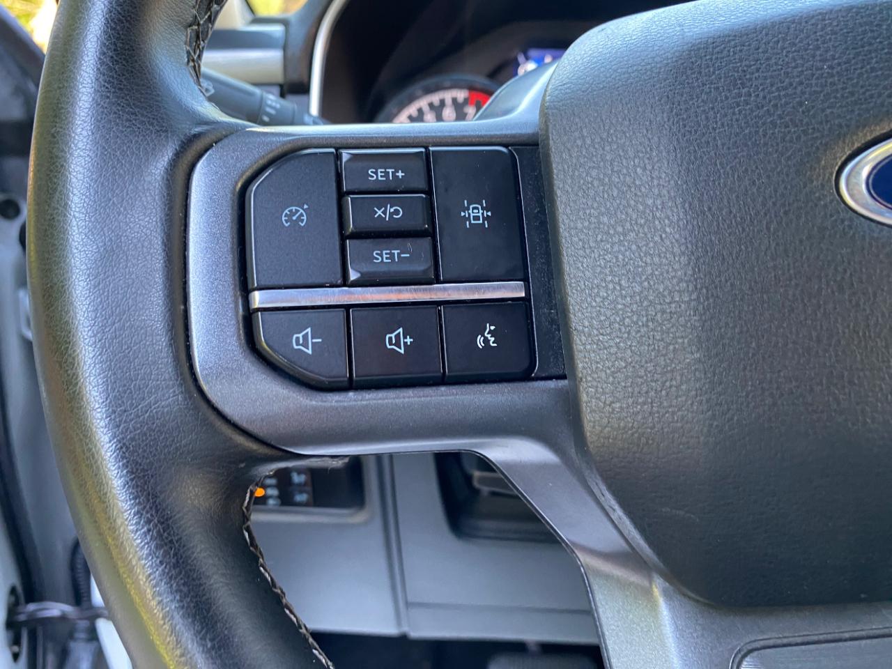 Ford F-150 XLT 2WD SuperCrew 5.5' Box 2023