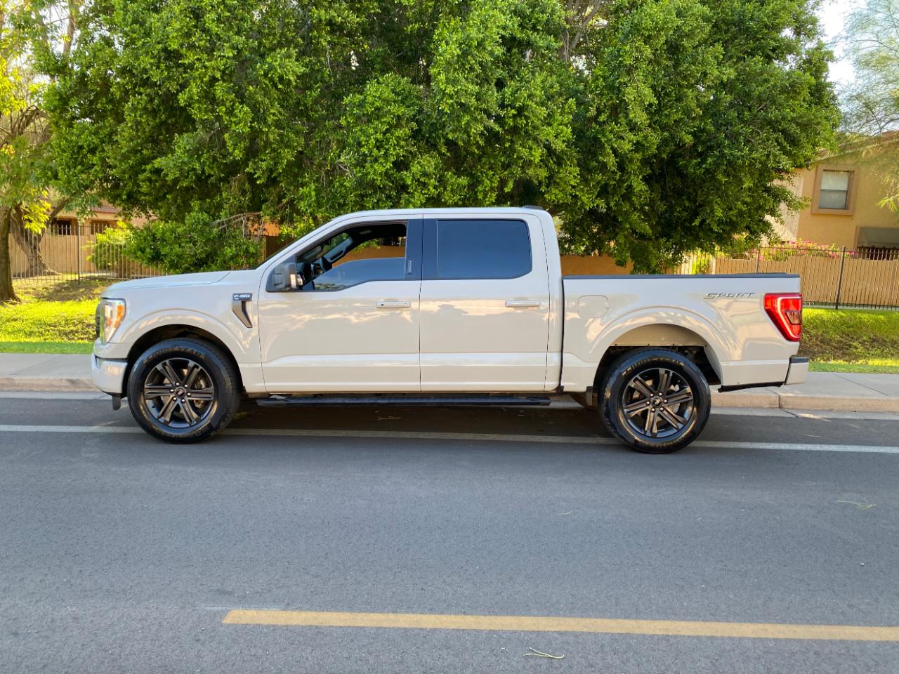 Ford F-150 XLT 2WD SuperCrew 5.5' Box 2023