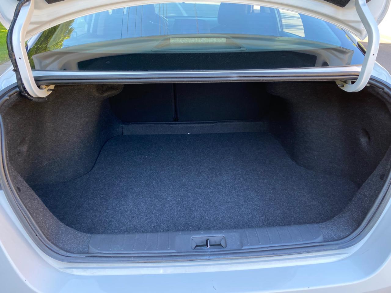 Nissan Sentra S CVT 2022