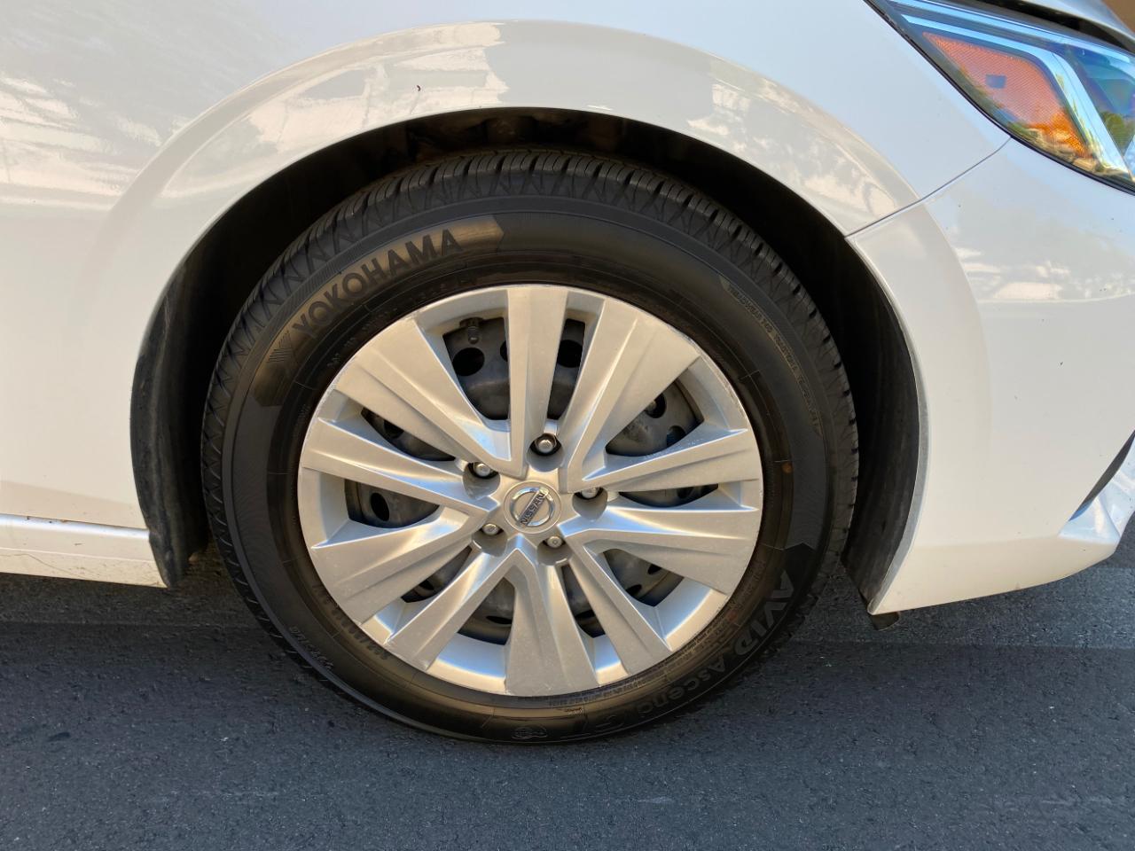 Nissan Sentra S CVT 2022