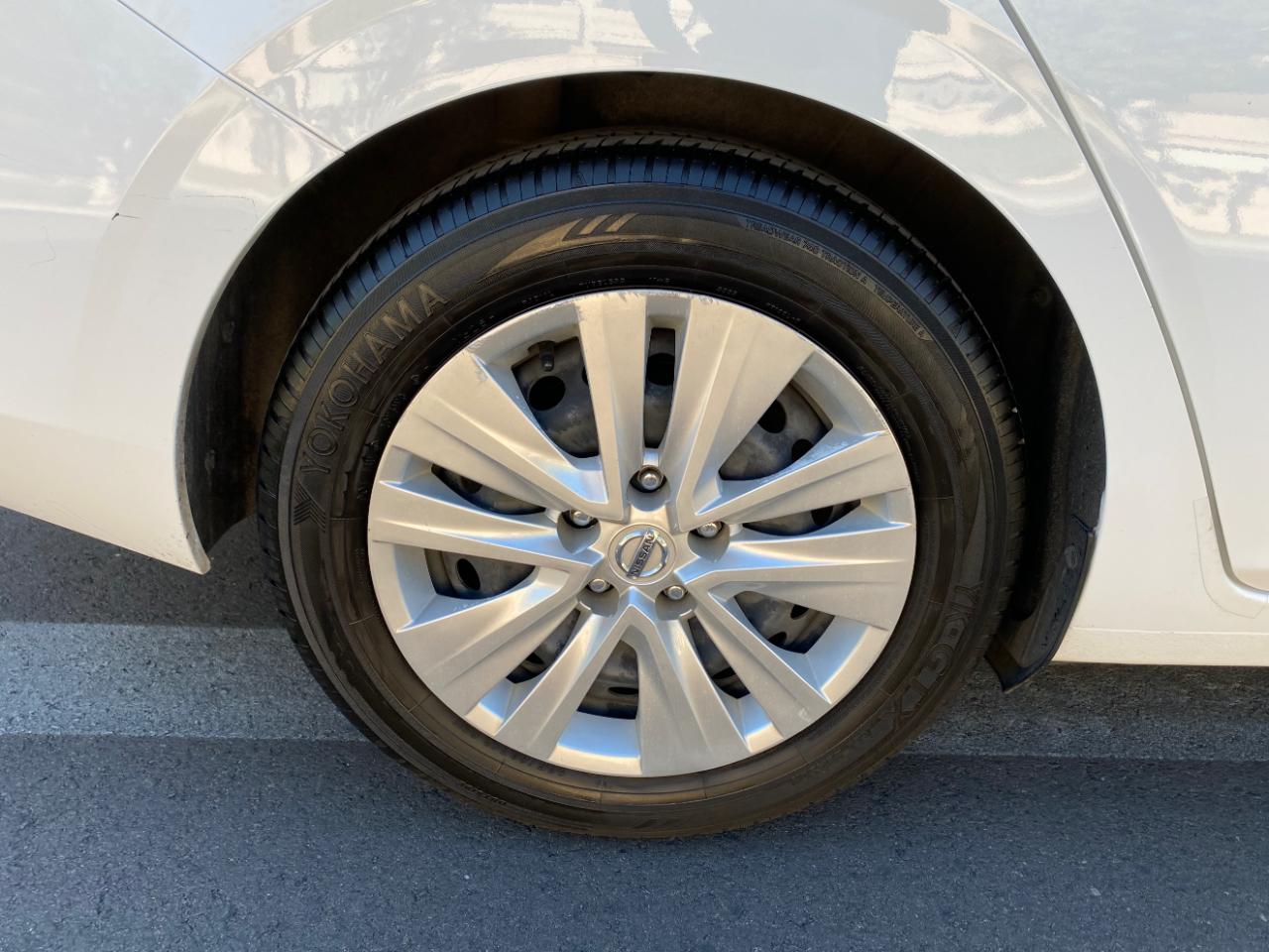 Nissan Sentra S CVT 2022