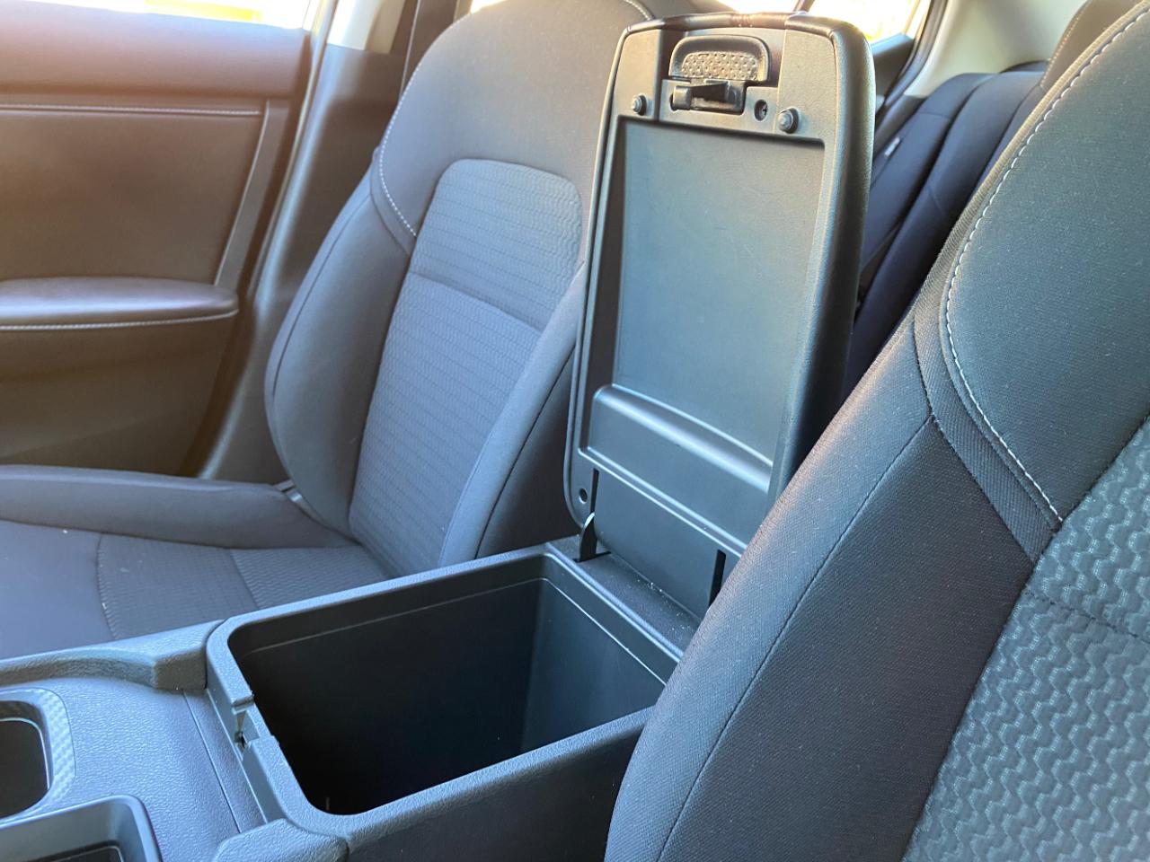 Nissan Sentra S CVT 2022