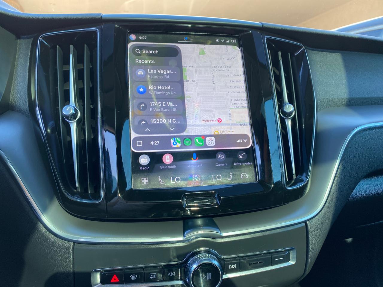 Volvo XC60 B5 AWD Core Dark Theme 2024