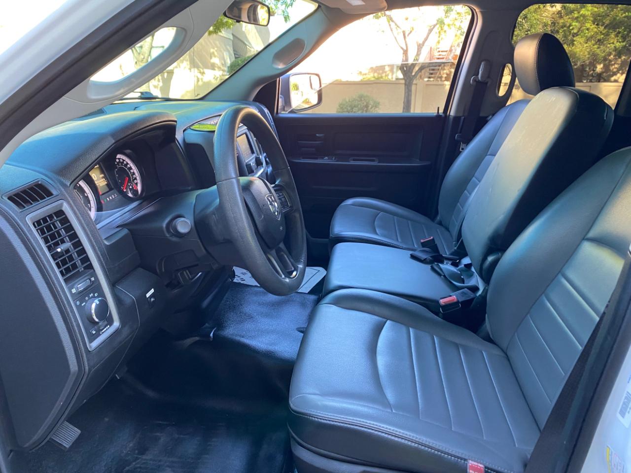 RAM 1500 Classic Tradesman 4x4 Quad Cab 6'4" Box 2022