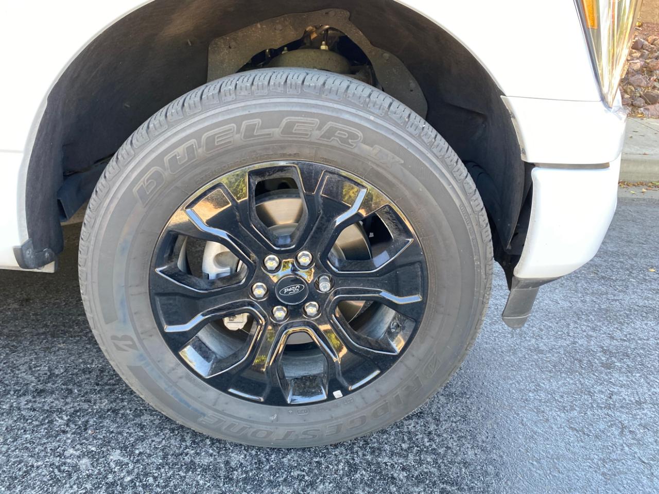 Ford F-150 XLT SuperCrew Short Bed 4WD 2023