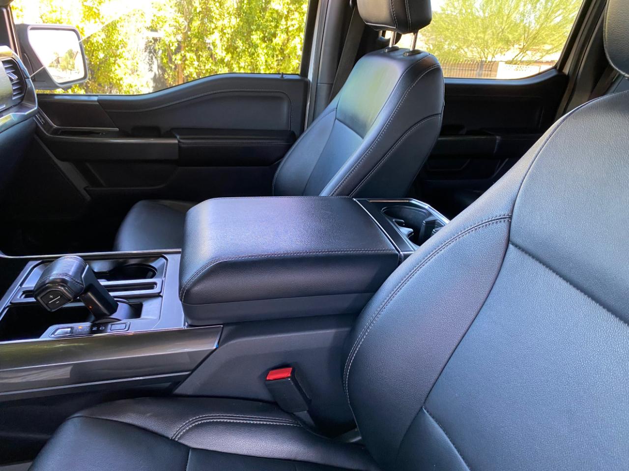 Ford F-150 XLT SuperCrew Short Bed 4WD 2023