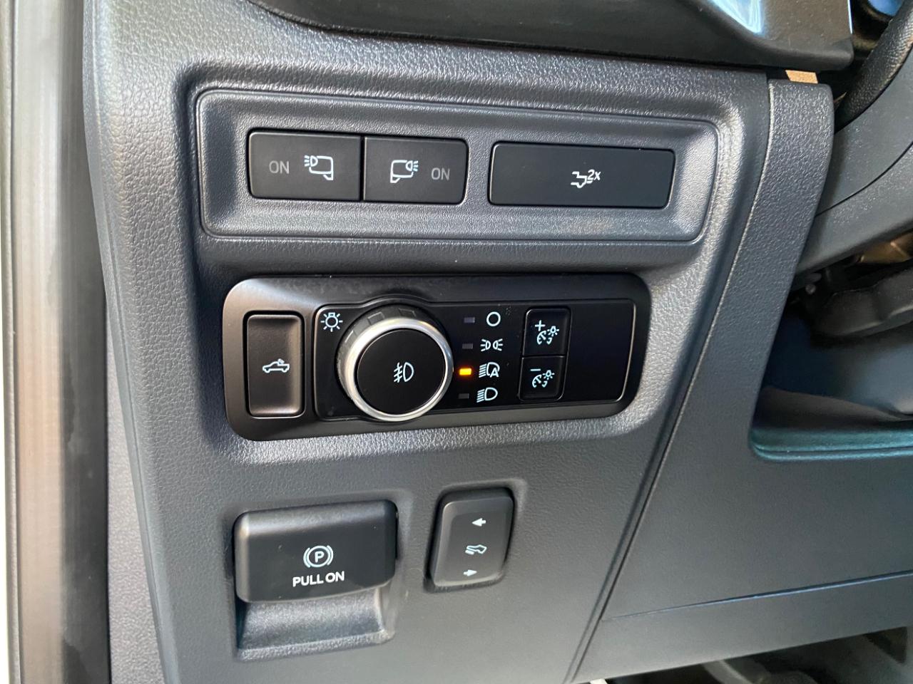Ford F-150 XLT SuperCrew Short Bed 4WD 2023