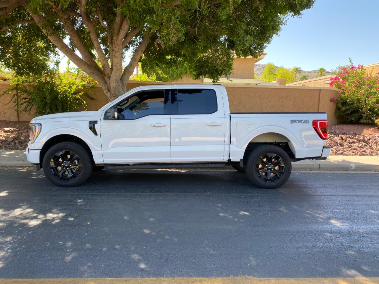 Ford F-150 XLT SuperCrew Short Bed 4WD 2023