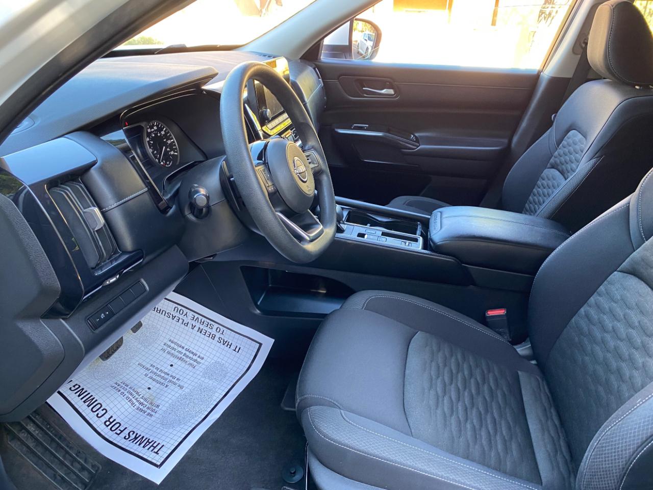 Nissan Pathfinder S 2WD 2022
