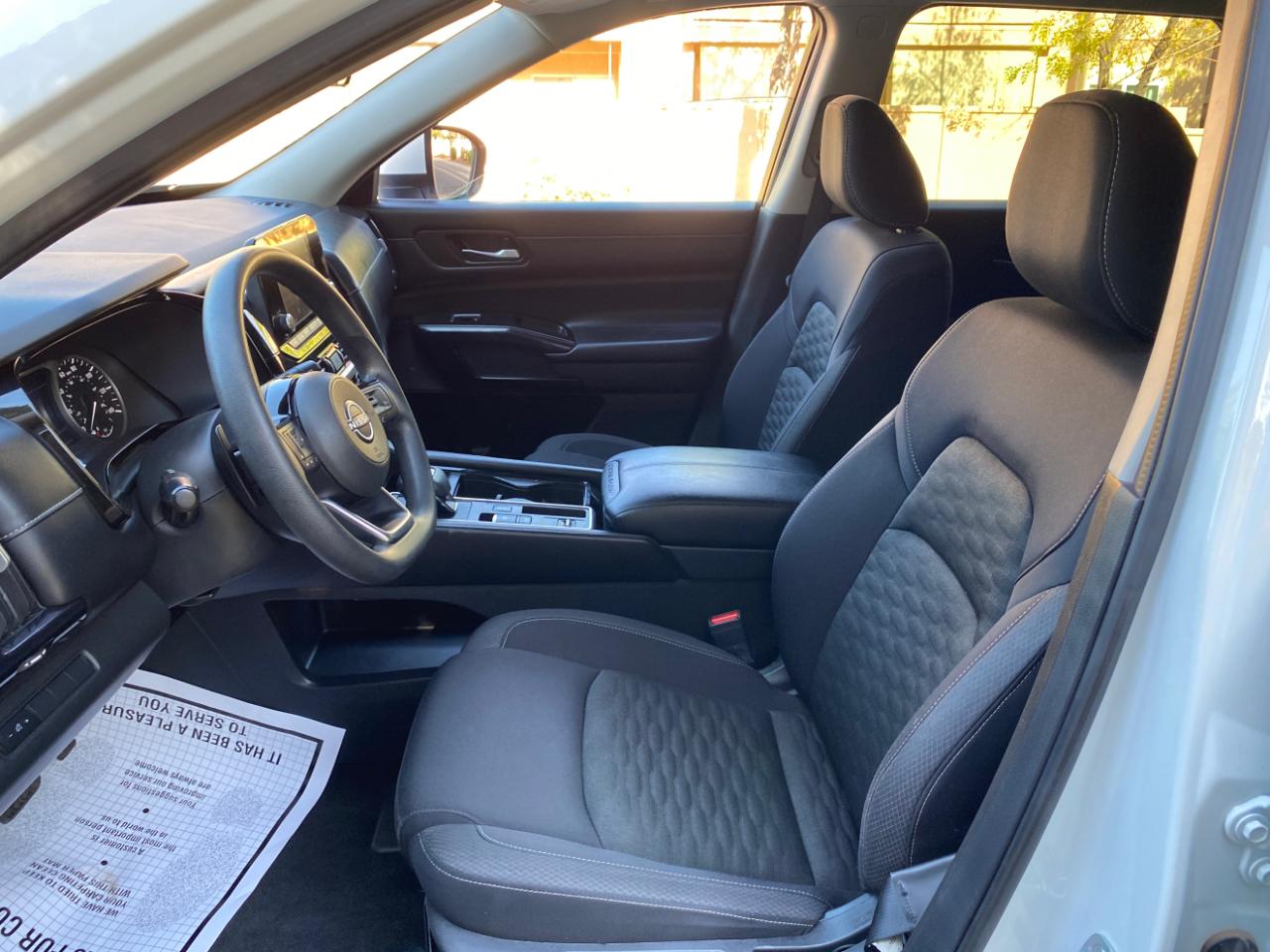 Nissan Pathfinder S 2WD 2022