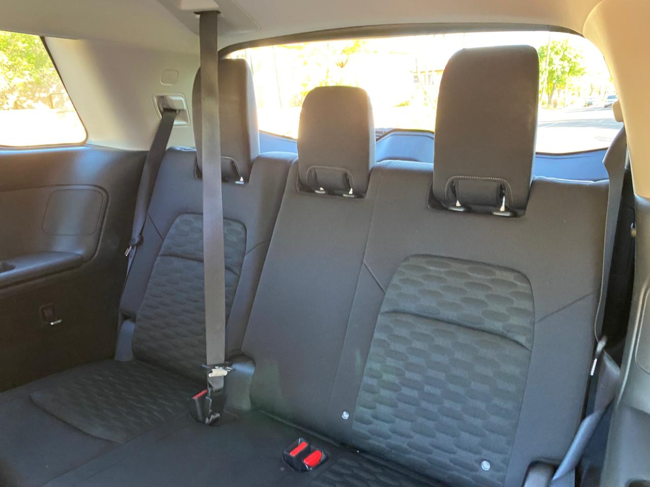 Nissan Pathfinder S 2WD 2022
