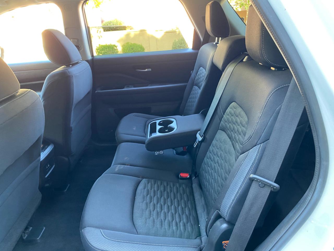 Nissan Pathfinder S 2WD 2022