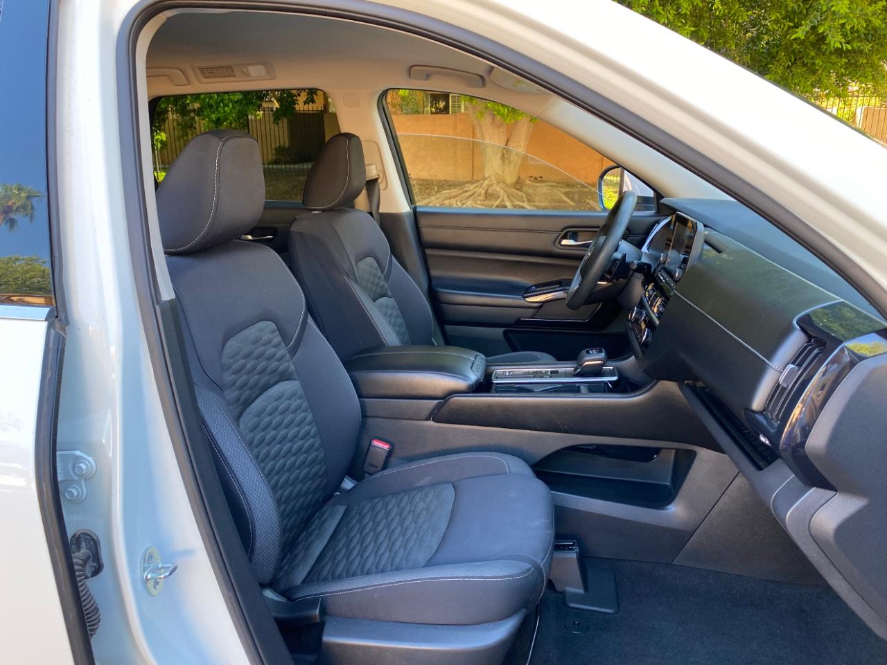 Nissan Pathfinder S 2WD 2022