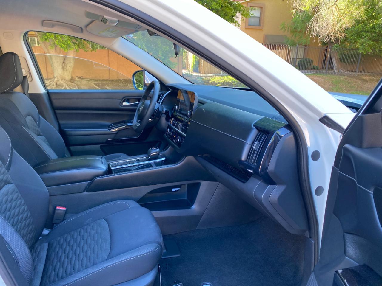 Nissan Pathfinder S 2WD 2022