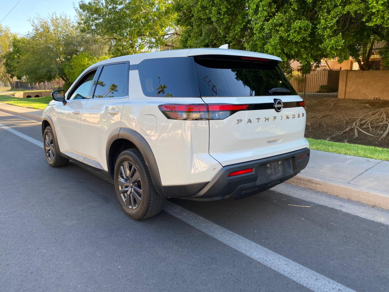 Nissan Pathfinder S 2WD 2022
