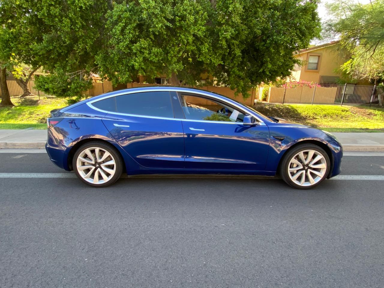 Tesla Model 3 Standard Range RWD 2020