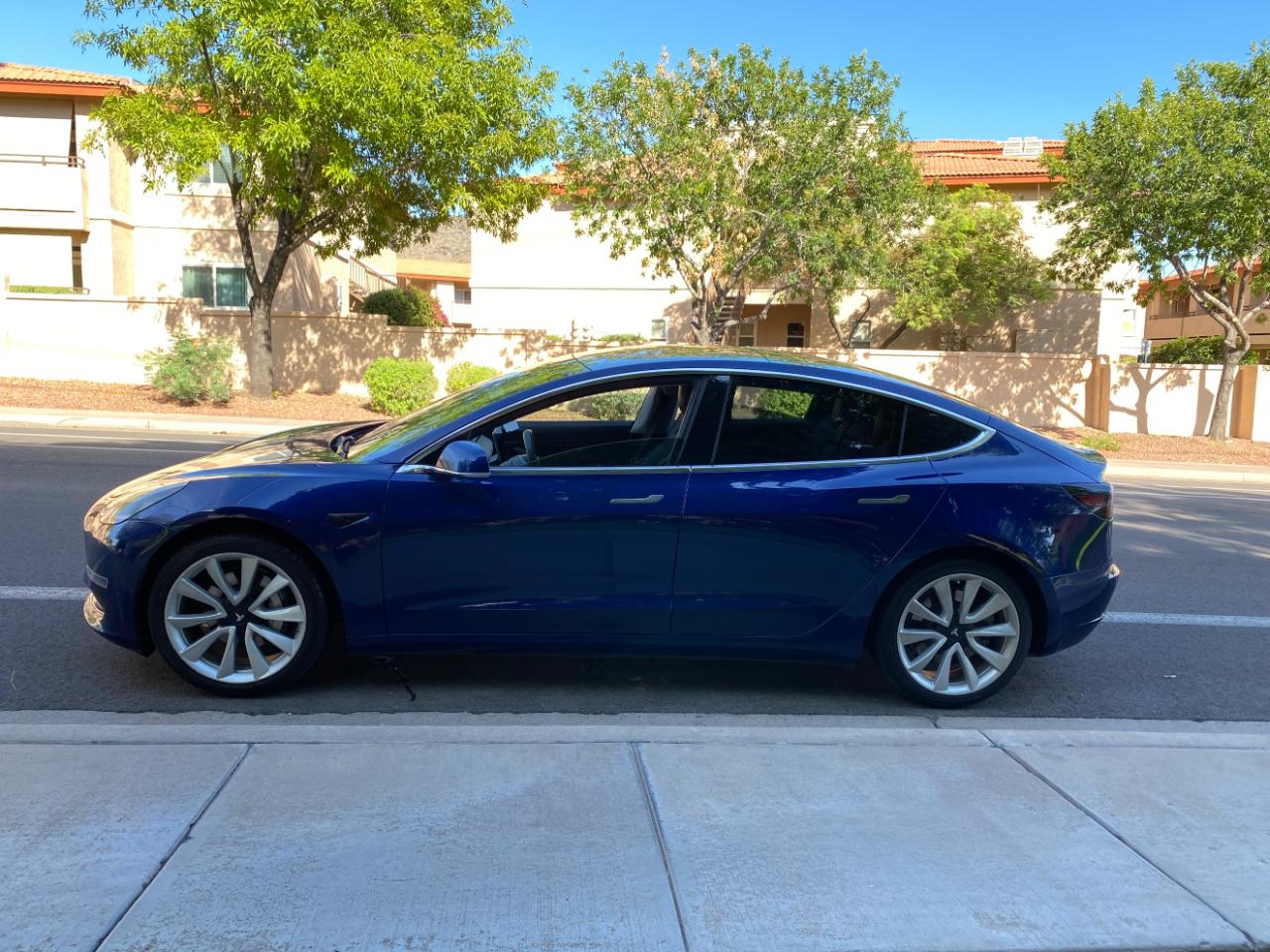 Tesla Model 3 Standard Range RWD 2020