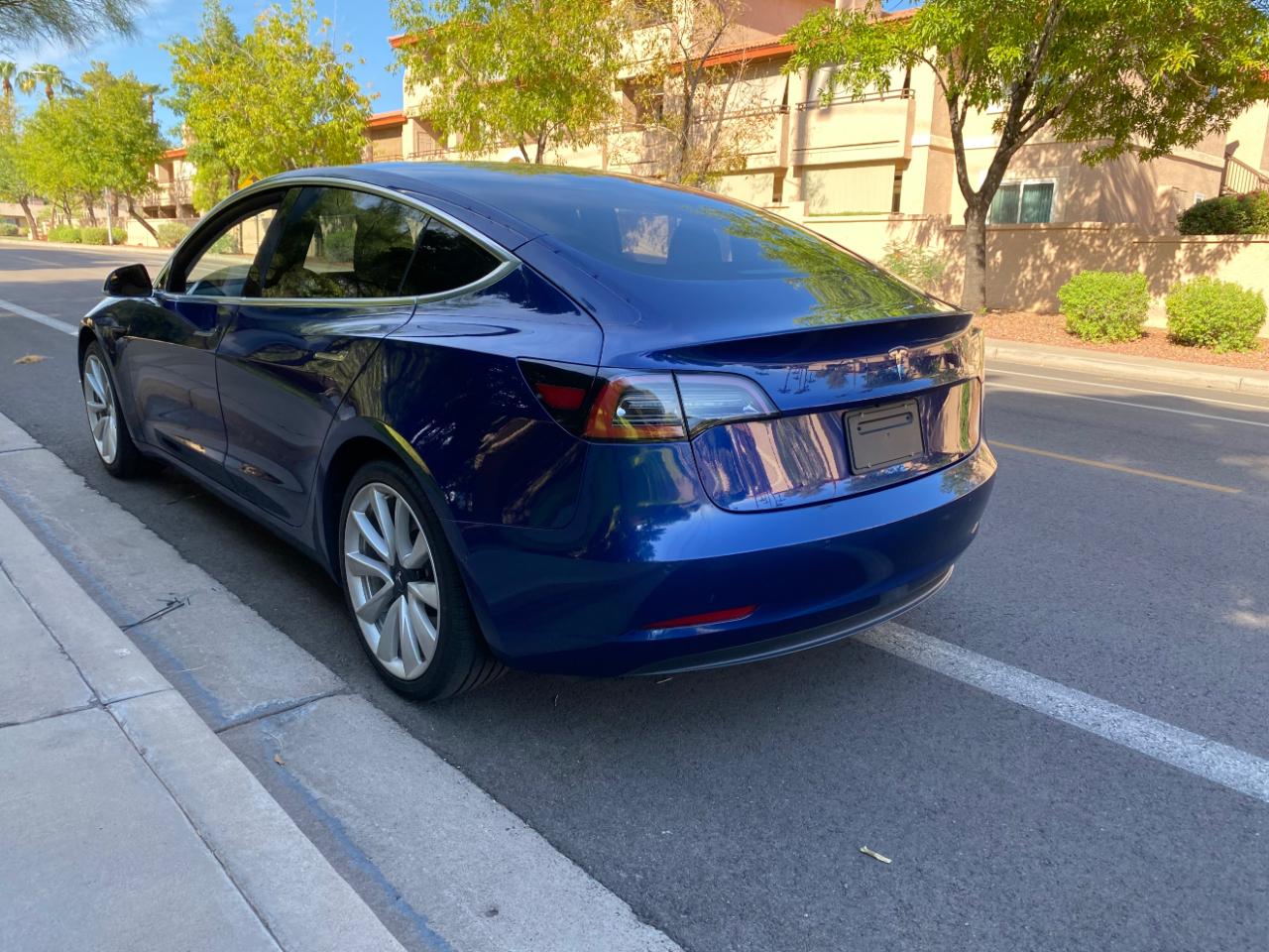 Tesla Model 3 Standard Range RWD 2020