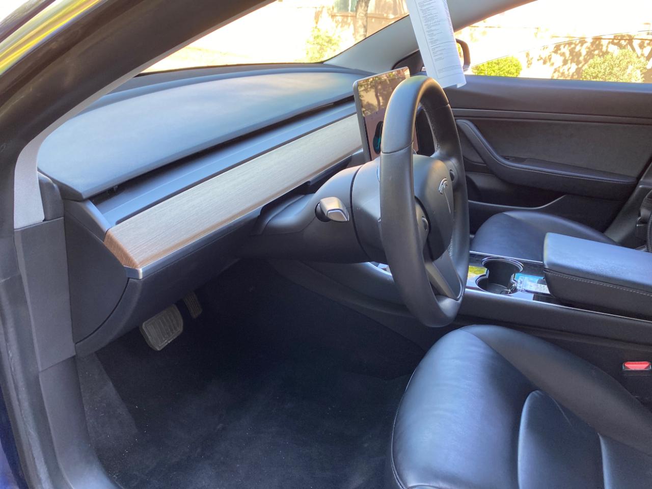 Tesla Model 3 Standard Range RWD 2020