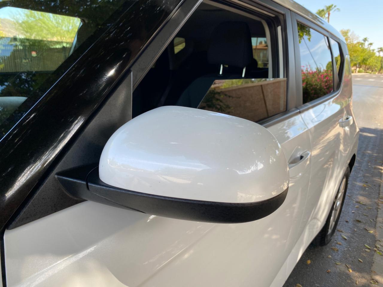 Kia Soul LX FWD 2025