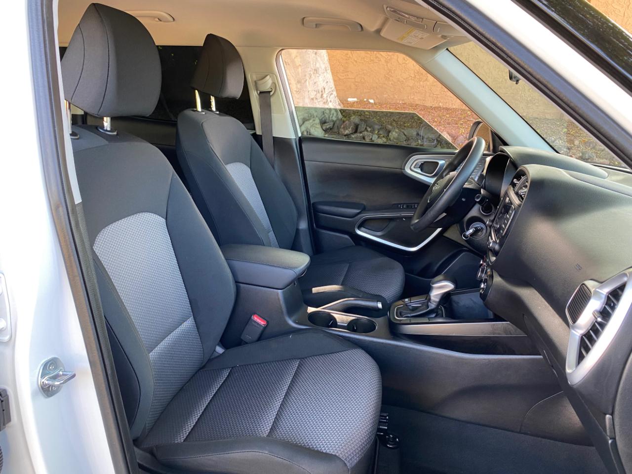 Kia Soul LX FWD 2025