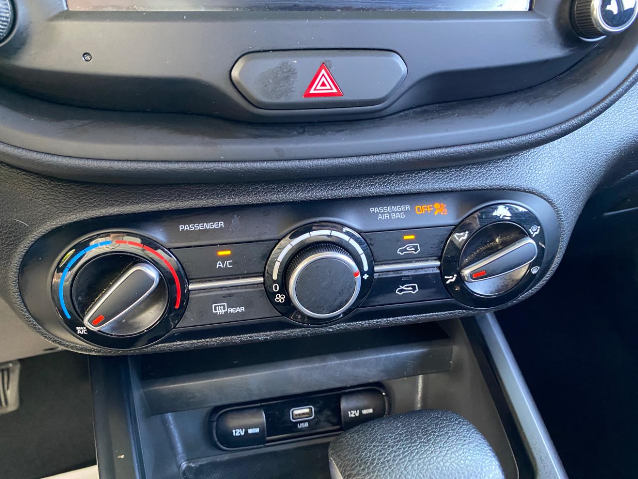 Kia Soul LX FWD 2025