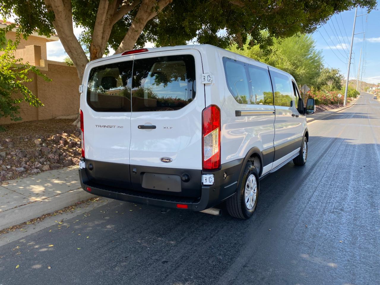 Ford Transit Passenger Wagon T-350 148" Low Roof XLT RWD 2024