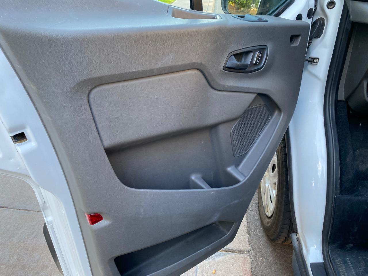 Ford Transit Passenger Wagon T-350 148" Low Roof XLT RWD 2024