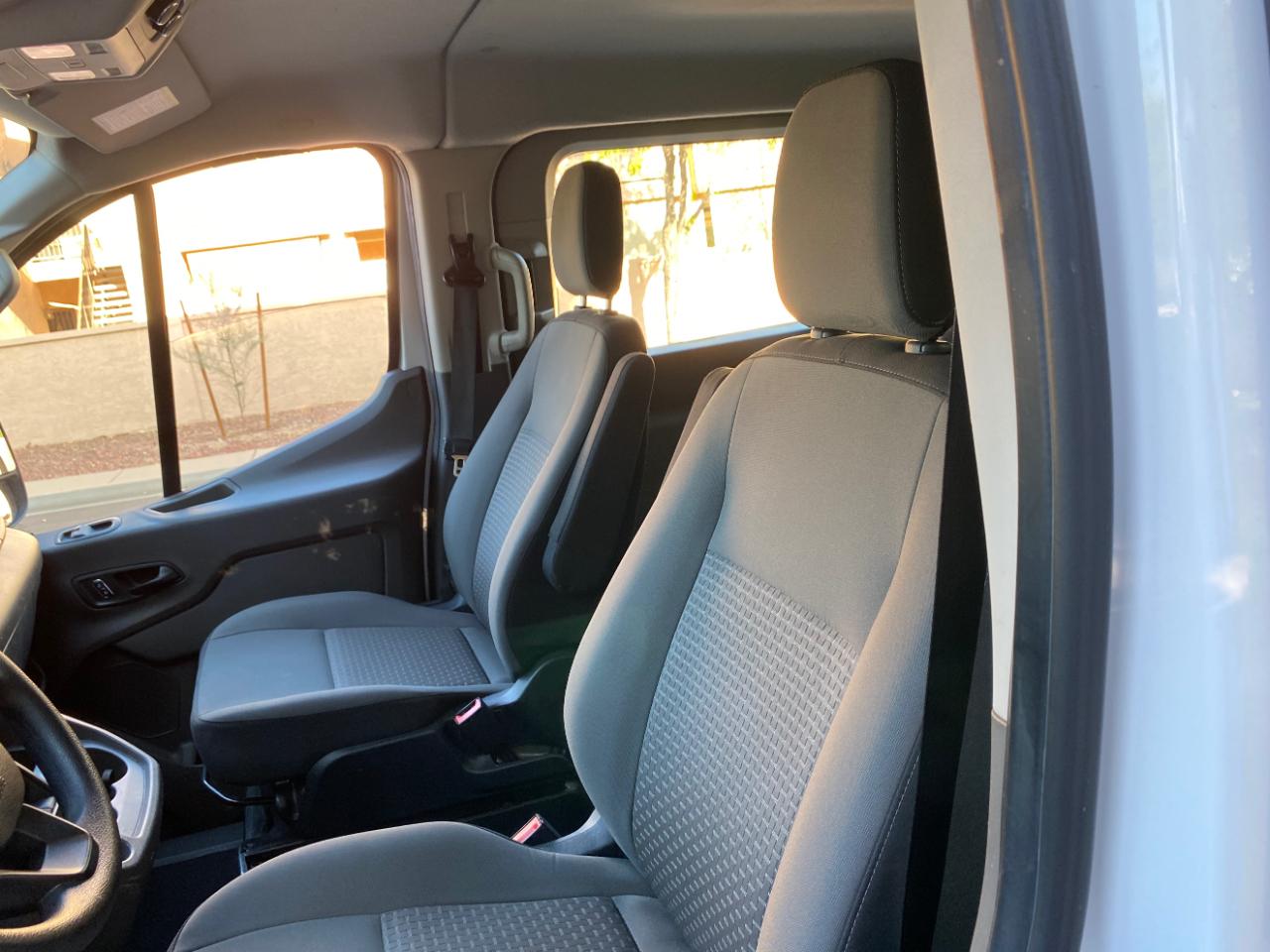 Ford Transit Passenger Wagon T-350 148" Low Roof XLT RWD 2024